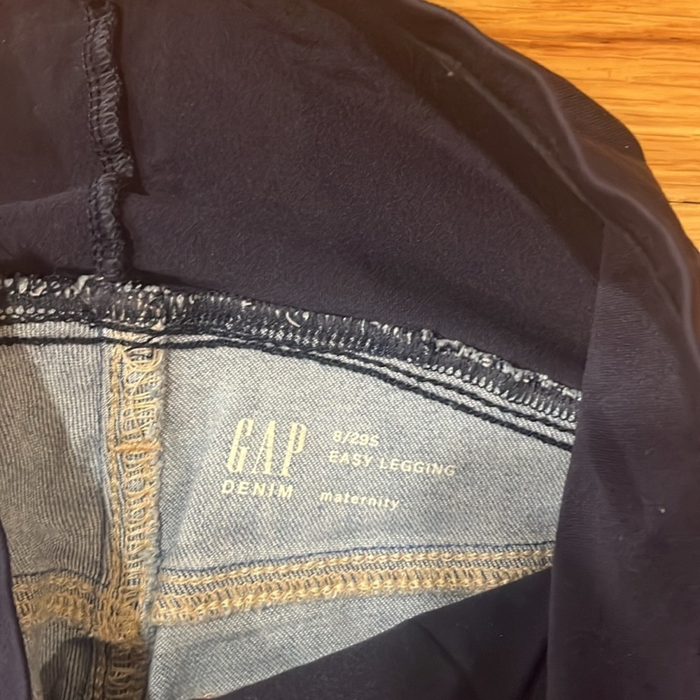 Gap women’s maternity easy legging jeans size 8/29S. - Picture 2 of 9